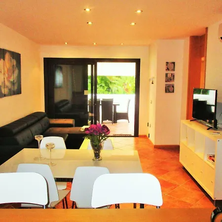 Luxury Complex Near The Sea Appartamento *