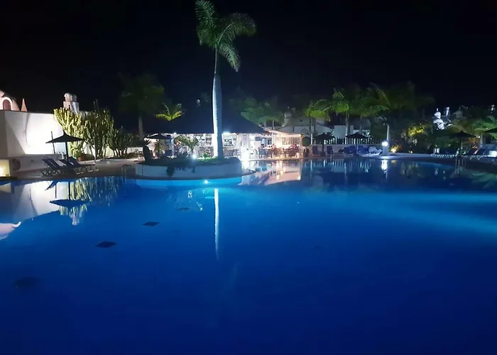 Luxury Complex Near The Sea 아파트 *